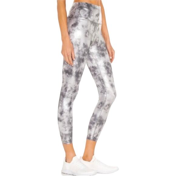 Beyond Yoga Tie Dye High Waisted Midi Legging XS Gray Foil Workout Yoga Metallic - Picture 2 of 7